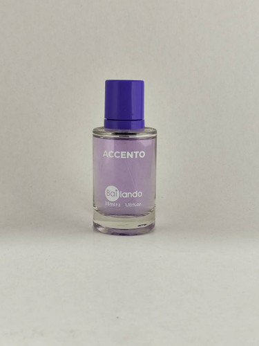 ادکلن جیبی زنانه بایلندو مدل اکسنتو ACCENTO عطری قابل استفاده هم برای خانم ها و هم آقایان است. این عطر رایحه ای خنک با گروه بویایی چوبی، گلی، میوه ای است.