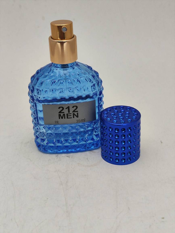 عطر جیبی مردانه ۲۱۲ من | رایحهای خنک، چوبی و ماندگار